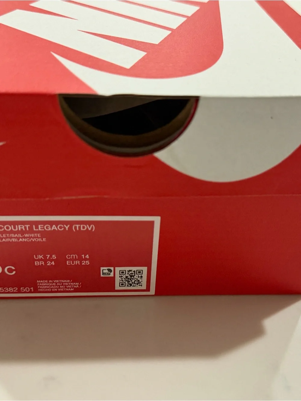 Nike toddler Velcro Sneaker